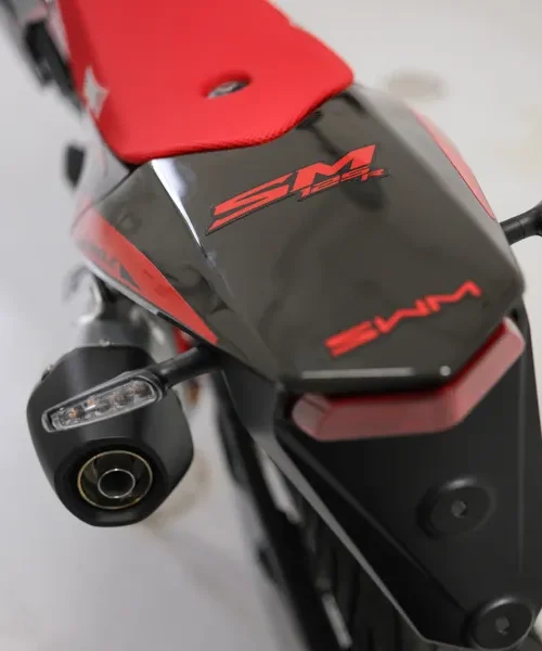 smr125_rossa_dettagli-2
